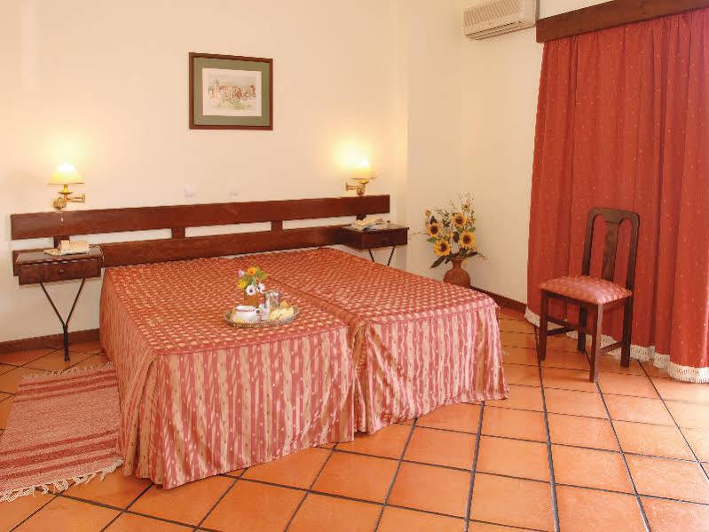 סילבס Hotel Colina Dos Mouros מראה חיצוני תמונה